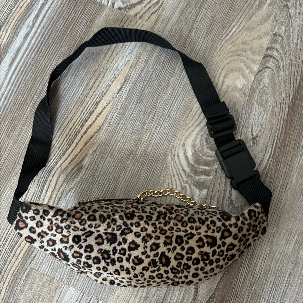 Leopard Pattern Fanny Pack - Picture 2 of 2